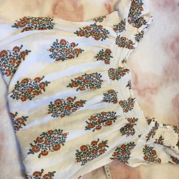 Exhilaration Bohemian Fringe Hem Peasant Blouse Size Medium Short Sleeve Resale - Picture 15 of 16